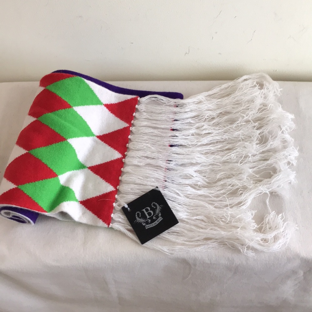 NWT Cashmere scarf Extra long rectangle Holiday red & green & purple & cream - Picture 9 of 10
